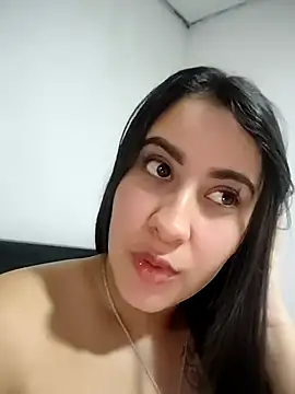 Snapshot of mialorents chatting on 19, 10, 2025 mialorents online show from 19, 10, 2025