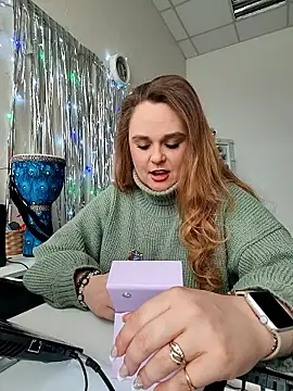 Juicy PeachLux online show from 17, 1, 2026