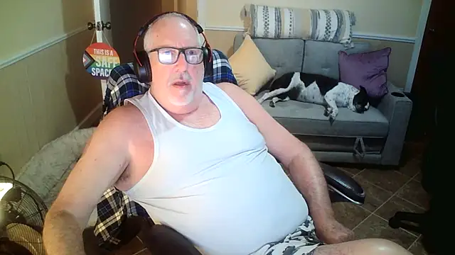 Snapshot of superbearboss chatting on 31, 3, 2026 superbearboss online show from 31, 3, 2026