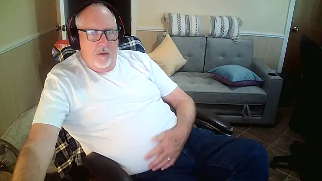 Snapshot of superbearboss chatting on 31, 3, 2026 superbearboss online show from 31, 3, 2026
