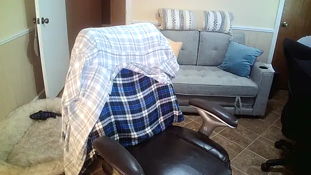 Snapshot of superbearboss chatting on 9, 4, 2026 superbearboss online show from 9, 4, 2026