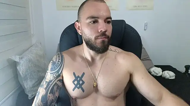 Snapshot of Isaac_Carter chatting on 20, 10, 2025 Isaac Carter online show from 20, 10, 2025