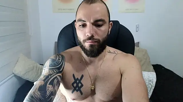 Snapshot of Isaac_Carter chatting on 6, 11, 2025 Isaac Carter online show from 6, 11, 2025