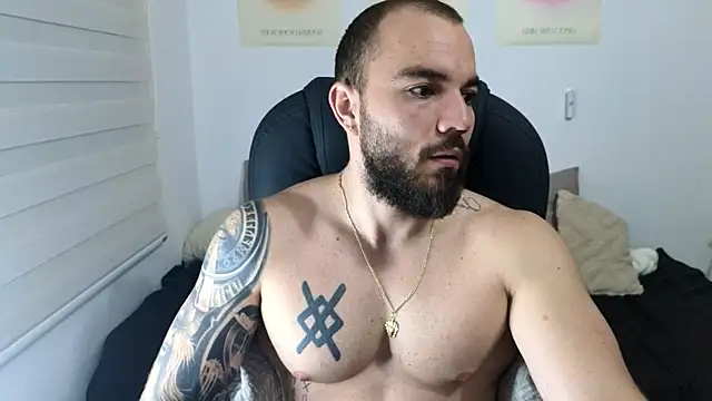 Snapshot of Isaac_Carter chatting on 8, 11, 2025 Isaac Carter online show from 8, 11, 2025