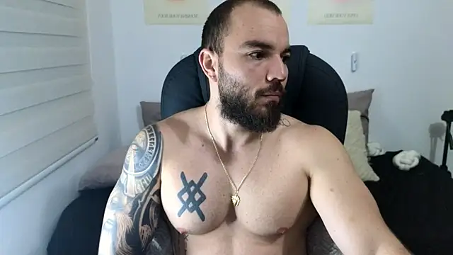 Snapshot of Isaac_Carter chatting on 13, 11, 2025 Isaac Carter online show from 13, 11, 2025