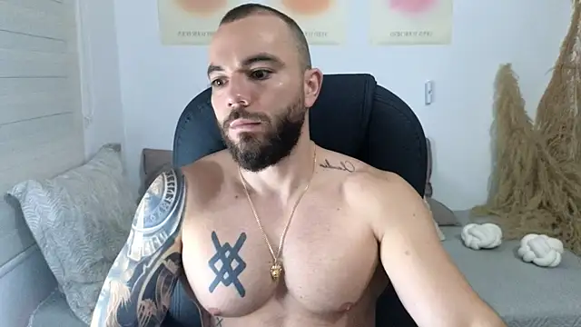 Snapshot of Isaac_Carter chatting on 18, 11, 2025 Isaac Carter online show from 18, 11, 2025