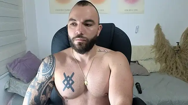 Snapshot of Isaac_Carter chatting on 16, 12, 2025 Isaac Carter online show from 16, 12, 2025