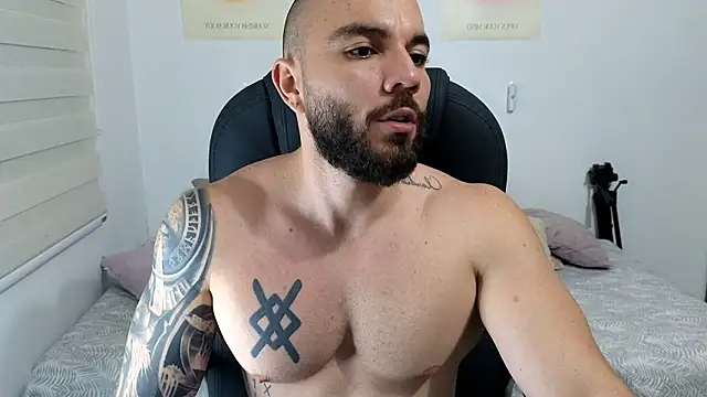 Snapshot of Isaac_Carter chatting on 1, 2, 2026 Isaac Carter online show from 1, 2, 2026