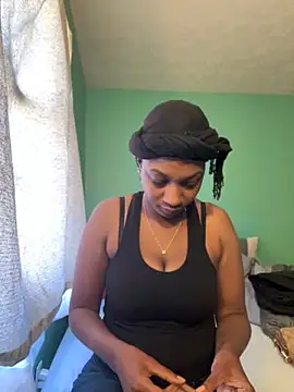 Snapshot of Dymmmm chatting on 17, 3, 2025 Dymmmm online show from 17, 3, 2025