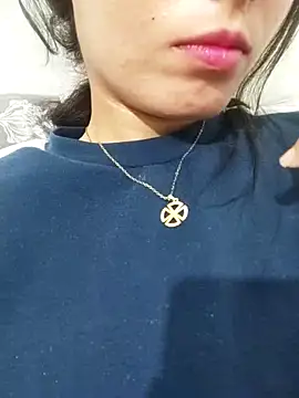 saraaxx1 online show from 10, 2, 2026