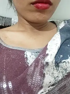 saraaxx1 online show from 7, 5, 2026