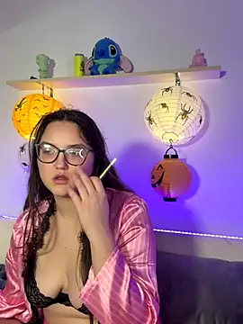 MiraLuccian online show from 14, 10, 2025