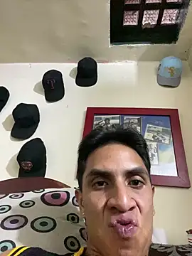 Snapshot of Monkey_uchiha777 chatting on 18, 3, 2025 Monkey uchiha777 online show from 18, 3, 2025