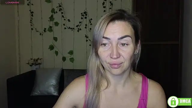 Kiss julli88I online show from 17, 12, 2025