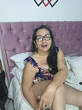 AlessandraLeroy online show from 30, 10, 2025