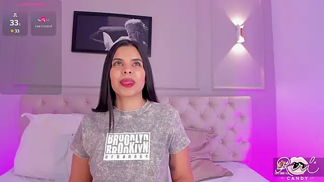 Snapshot of riri_candy chatting on 20, 3, 2025 riri candy online show from 20, 3, 2025