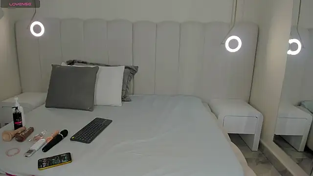 Snapshot of riri_candy chatting on 15, 10, 2025 riri candy online show from 15, 10, 2025