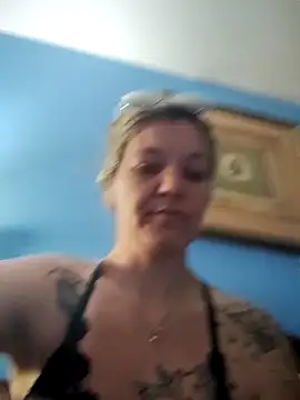 Snapshot of sexytattedbabe chatting on 1, 11, 2025 sexytattedbabe online show from 1, 11, 2025