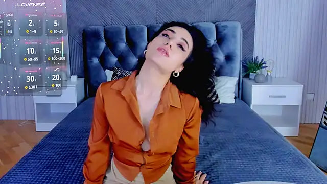 Maya Rogerss online show from 1, 12, 2025