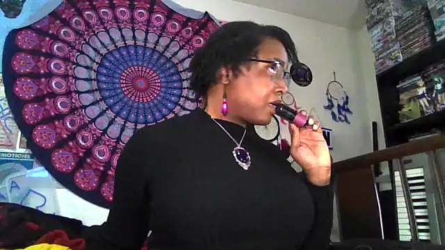 Snapshot of GardeniaFields chatting on 10, 4, 2026 GardeniaFields online show from 10, 4, 2026