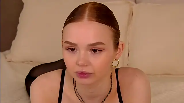 Snapshot of MiraBliss chatting on 18, 9, 2025 MiraBliss online show from 18, 9, 2025