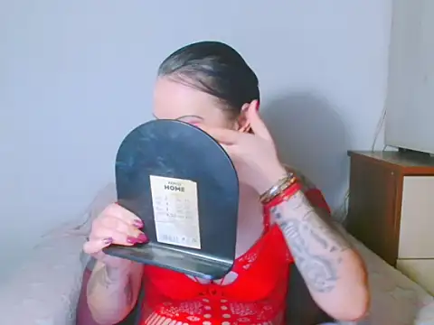 Snapshot of Aliceessencex chatting on 26, 1, 2025 Aliceessencex online show from 26, 1, 2025