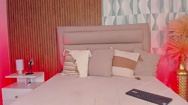 FatimaEvans online show from 31, 10, 2025