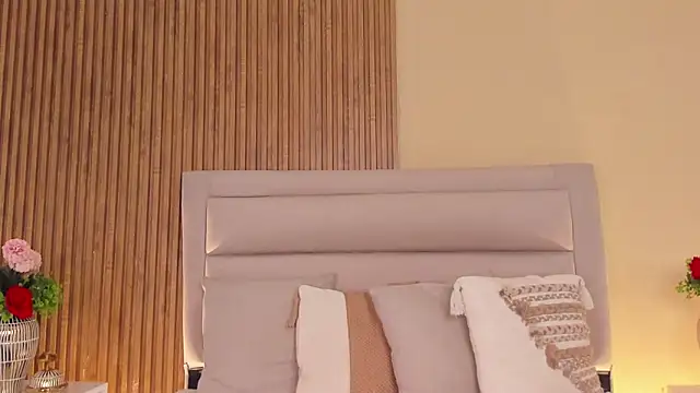 FatimaEvans online show from 24, 11, 2025