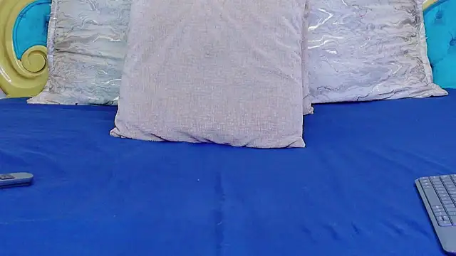 Snapshot of CataStones chatting on 5, 12, 2025 CataStones online show from 5, 12, 2025