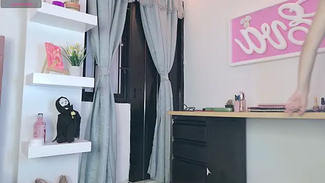 eva sin18 online show from 20, 11, 2025