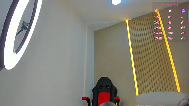 Snapshot of stephany_summer chatting on 13, 9, 2025 stephany summer online show from 13, 9, 2025