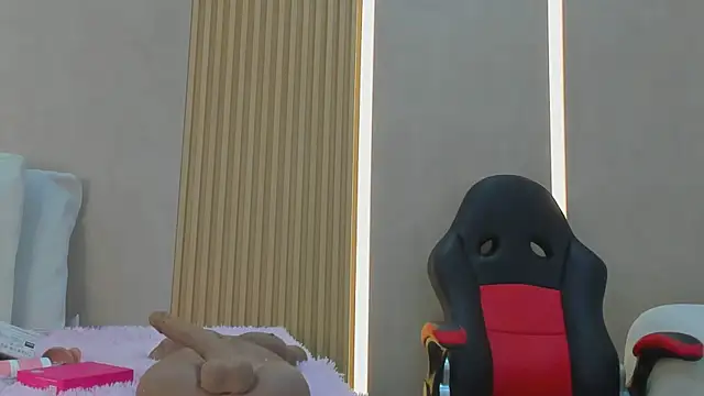 Snapshot of stephany_summer chatting on 14, 10, 2025 stephany summer online show from 14, 10, 2025