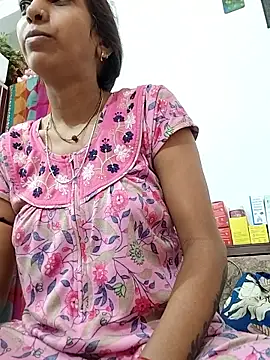 Hotty-Nidhi online show from 12, 4, 2026