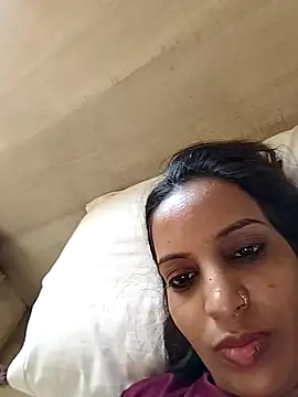 Snapshot of Hotty-Nidhi chatting on 24, 5, 2026 Hotty-Nidhi online show from 24, 5, 2026