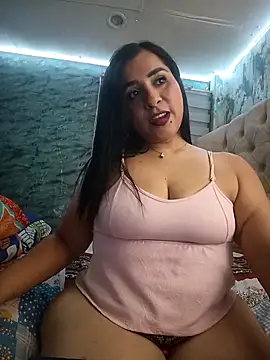 Snapshot of L_ucero chatting on 22, 10, 2025 L ucero online show from 22, 10, 2025