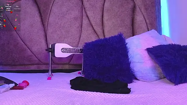 Kanela miller  online show from 27, 3, 2026