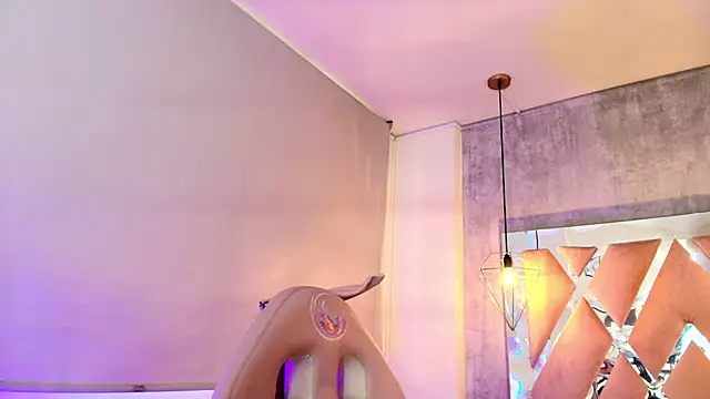 adara evanss online show from 8, 10, 2025