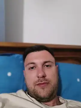 hugedickedd online show from 15, 5, 2026