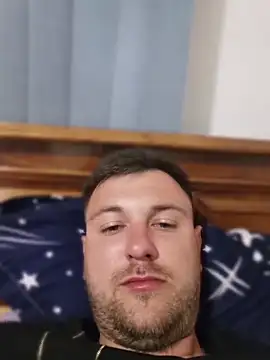 hugedickedd online show from 17, 5, 2026