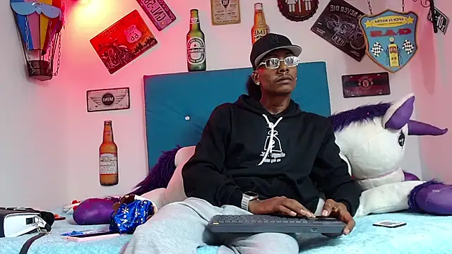 lili roussi online show from 18, 12, 2025