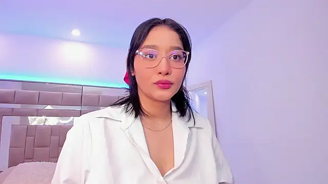 Snapshot of anya_ford chatting on 11, 3, 2025 anya ford online show from 11, 3, 2025