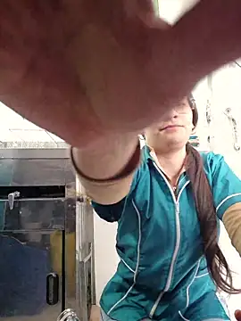 Snapshot of HOLY_DOLL chatting on 30, 10, 2025 HOLY DOLL online show from 30, 10, 2025