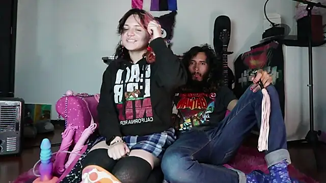 Snapshot of Devil_And_Princess chatting on 3, 10, 2025 Devil And Princess online show from 3, 10, 2025