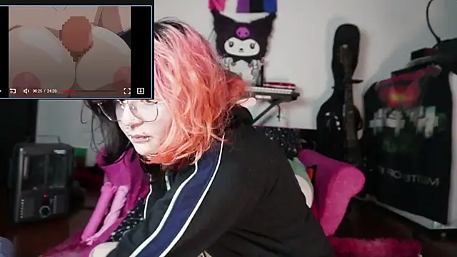 Snapshot of Devil_And_Princess chatting on 8, 10, 2025 Devil And Princess online show from 8, 10, 2025