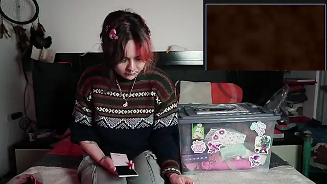 Snapshot of Devil_And_Princess chatting on 18, 10, 2025 Devil And Princess online show from 18, 10, 2025