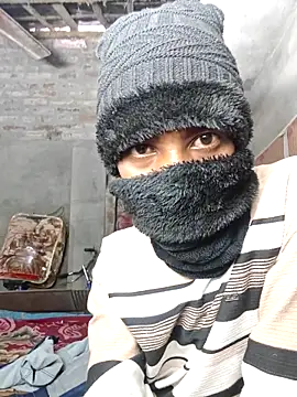 Snapshot of India_HOT23 chatting on 3, 12, 2025 India HOT23 online show from 3, 12, 2025