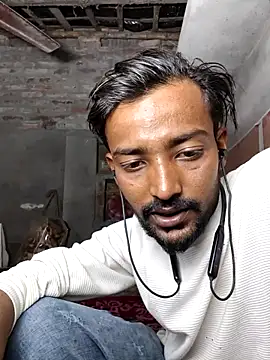 Snapshot of India_HOT23 chatting on 17, 12, 2025 India HOT23 online show from 17, 12, 2025