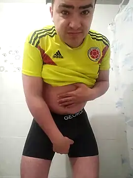 Snapshot of Andy-rtg chatting on 8, 10, 2025 Andy-rtg online show from 8, 10, 2025