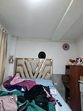 Snapshot of Andy-rtg chatting on 9, 4, 2026 Andy-rtg online show from 9, 4, 2026