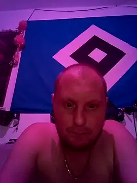 Atze202518 online show from 9, 9, 2025